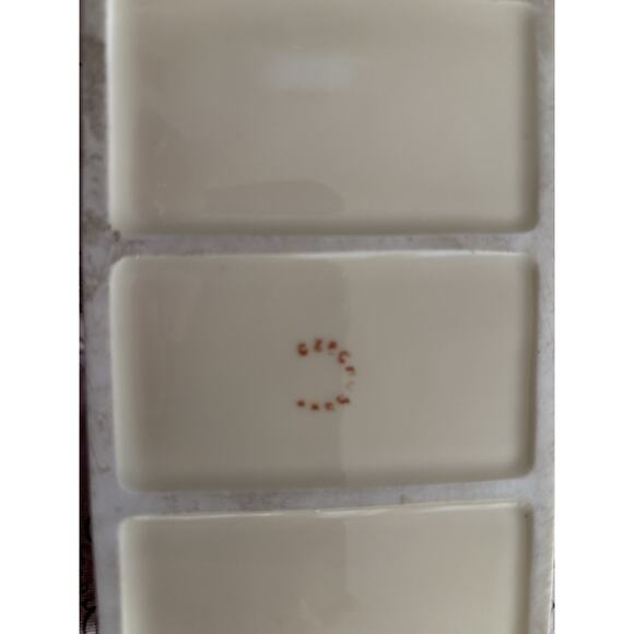 Vintage Czechoslovakia Porcelain Trinket Box & Ashtray Set – Floral Relief - Picture 5 of 6